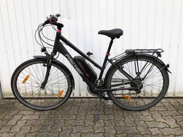 POL-HK: Schneverdingen: Die Polizei fragt: Wessen Fahrrad ist das? (Foto anbei); Neuenkirchen: Polizei sucht Opfer und Täter einer Schlägerei