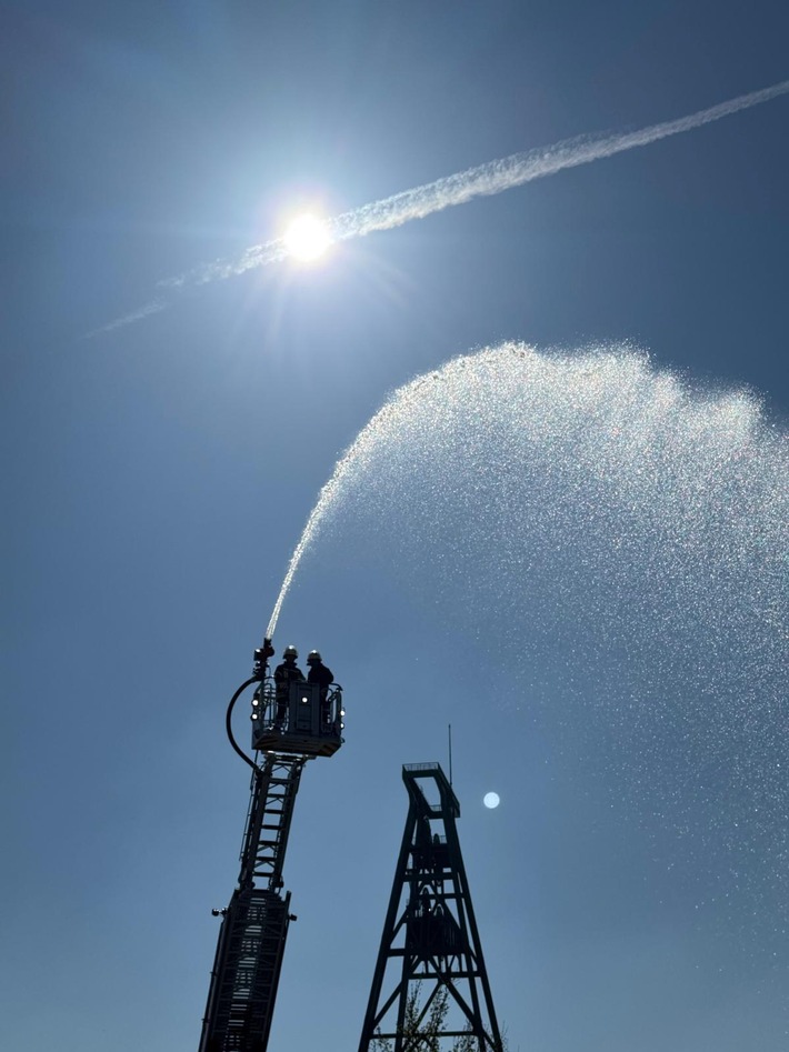 FW Dinslaken: Neue Maschinisten für die Feuerwehren im Kreis Wesel