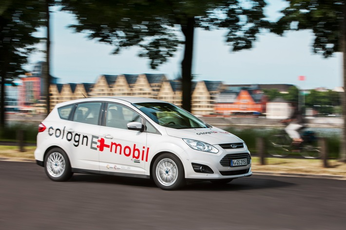 Zweite Phase des Modellprojekts "colognE-mobil", erste Elektro-Fahrzeuge auf Kölns Straßen (BILD)