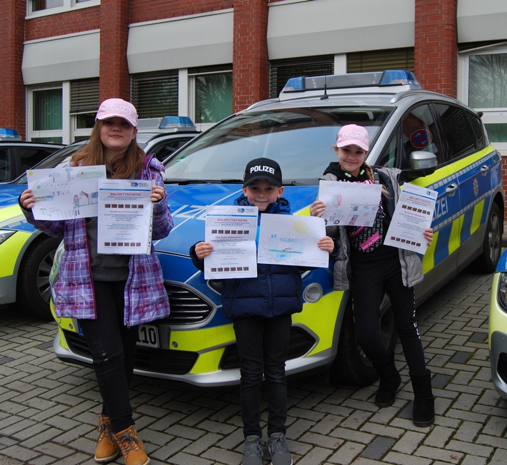 POL-NE: Gewinner des Malwettbewerbs: Ereignisreicher Tag bei der Polizei