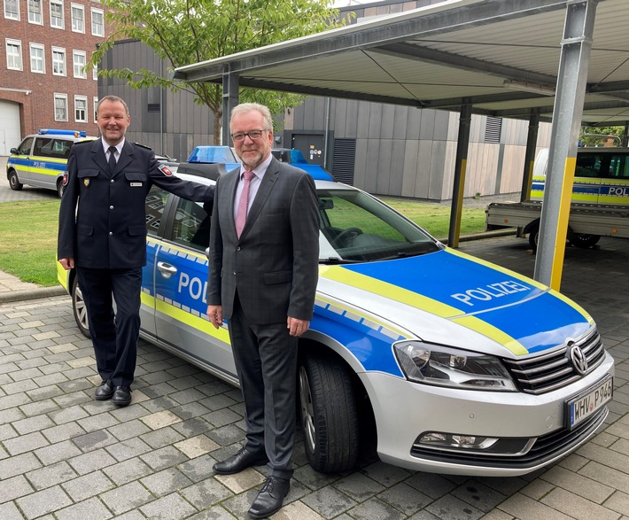 POL-OLD: +++ Heiko von Deetzen als neuer Leiter der Polizeiinspektion Wilhelmshaven/Friesland offiziell vorgestellt+++