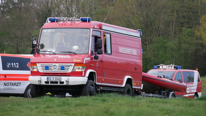 FW Celle: Personensuche an der Aller