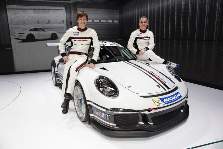 Team Fach Auto Tech startet 2013 mit Alain Menu und Christian Engelhart / Einstieg in den Porsche Mobil 1 Supercup (BILD)