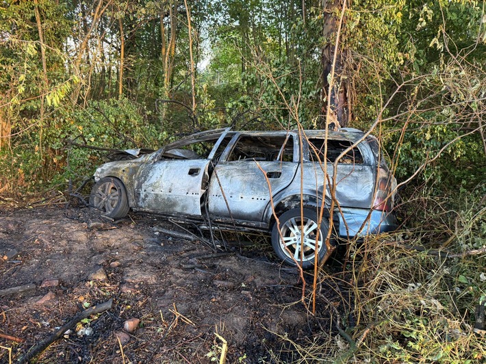 FW Xanten: Zwei Verkehrsunfälle beschäftigten die Feuerwehr Xanten