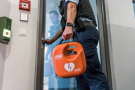 BPOL-HB: Bundespolizist leistet lebensrettende Hilfe am Hauptbahnhof