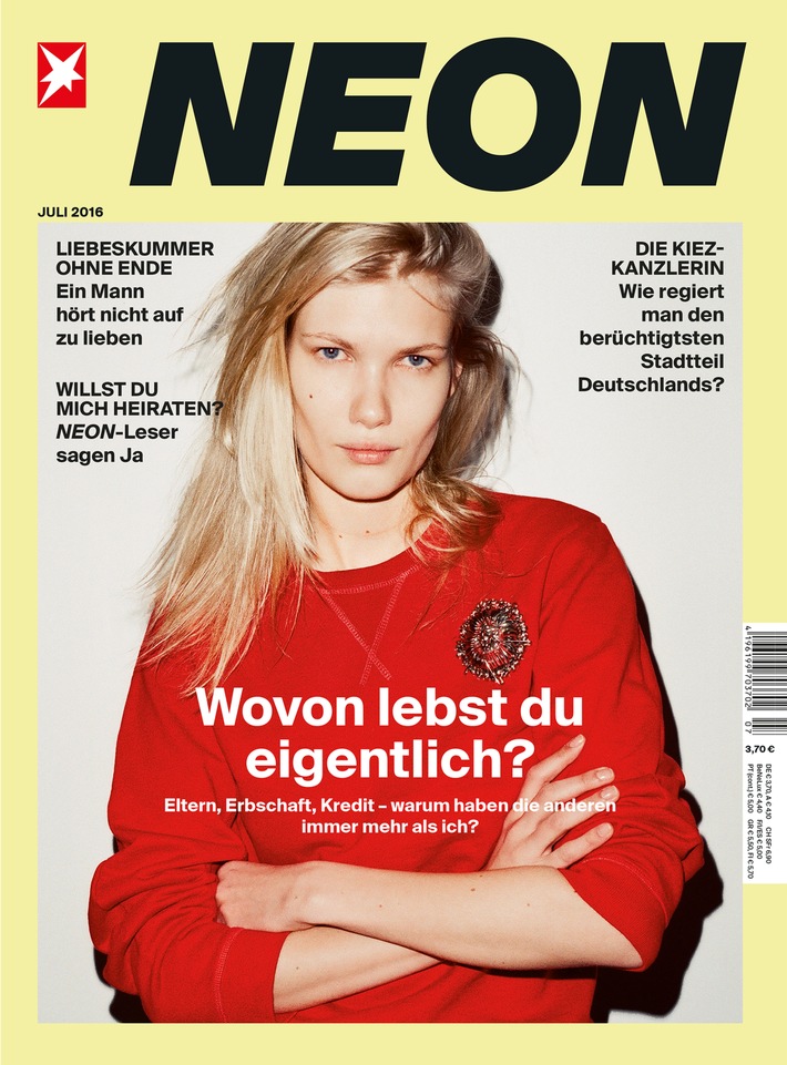 Rapper Cro im NEON-Interview: "Wenn du auf dem Klavier die Mondscheinsonate rausdonnern kannst, verliebt sich jedes Mädchen in dich."