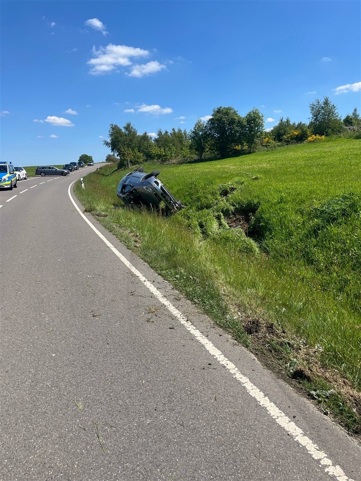 POL-GM: Mit Auto überschlagen
