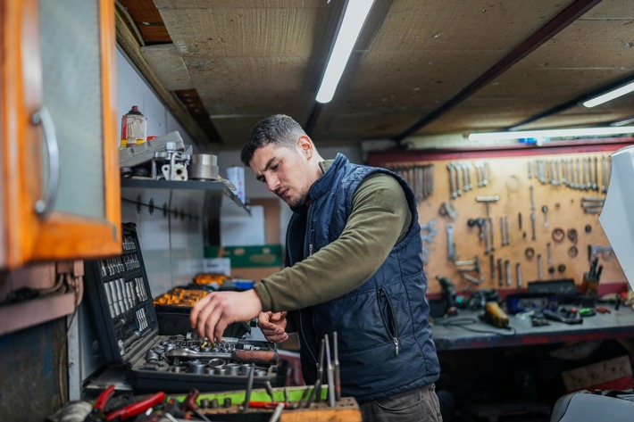 Die 10 wichtigsten Werkzeuge für deine Heim-Autowerkstatt