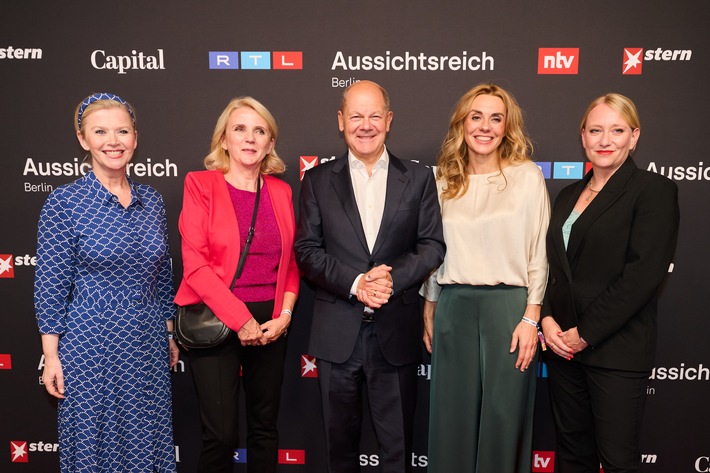 #RTLfest "Aussichtsreich" in Berlin / Sommerfest mit viel Prominenz am Hauptstadt-Standort von RTL, ntv, Stern und Capital