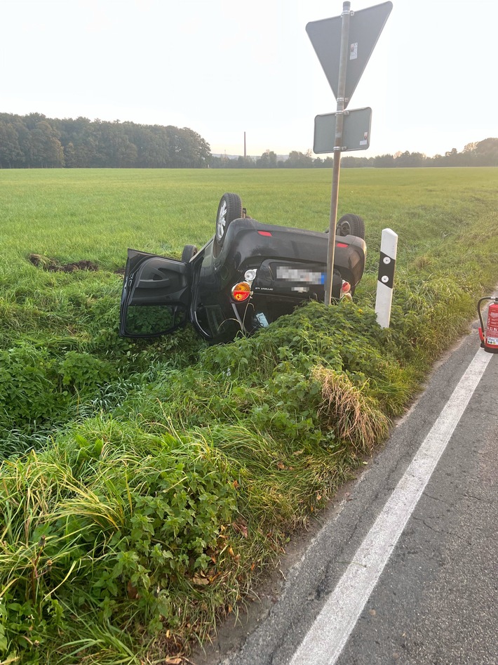 POL-COE: Nottuln, Buxtrup/ Auto überschlägt sich