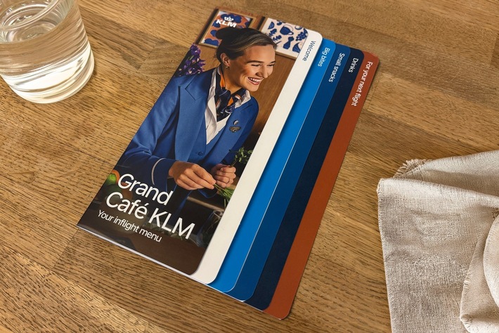 KLM begrüsst Passagiere im Grand Café KLM