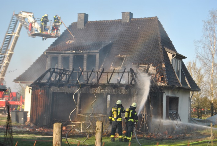 POL-NI: Festnahme nach Einbruch und Brandstiftung in Rusbend/Hackshorst