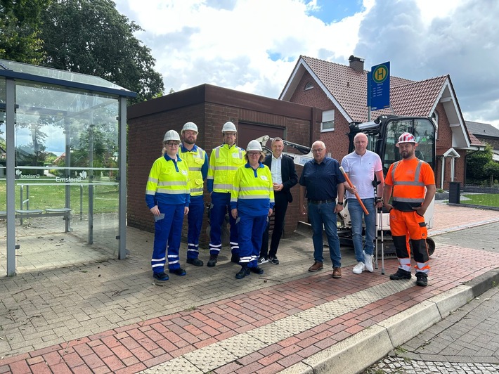 Pressemeldung: Spatenstich: Westconnect startet Glasfaserausbau in Andervenne