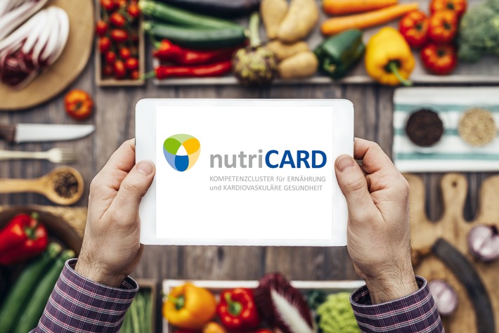 nutriCARD erforscht Ernährungskommunikation als Einflussfaktor für gesunde Ernährung / Qualitätskriterien für Ernährungsjournalismus / Foodblogger-Studie