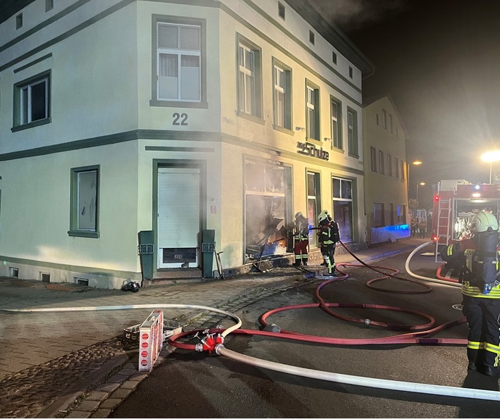 POL-HST: Brand in den ehemaligen Geschäftsräumen eines Textilhauses in Richtenberg