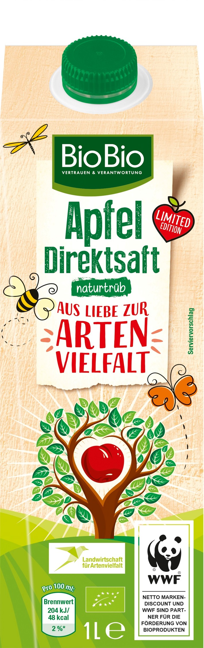 Für mehr Artenschutz: Apfelsaft mit &quot;Landwirtschaft für Artenvielfalt&quot;-Logo im Netto-Regal