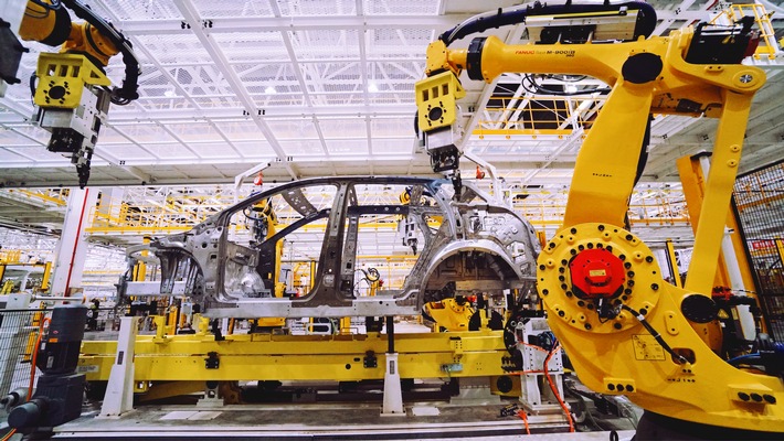1,200 employees at the Shangrao site, developed by Siemens, can produce up to 300,000 vehicles a.jpg