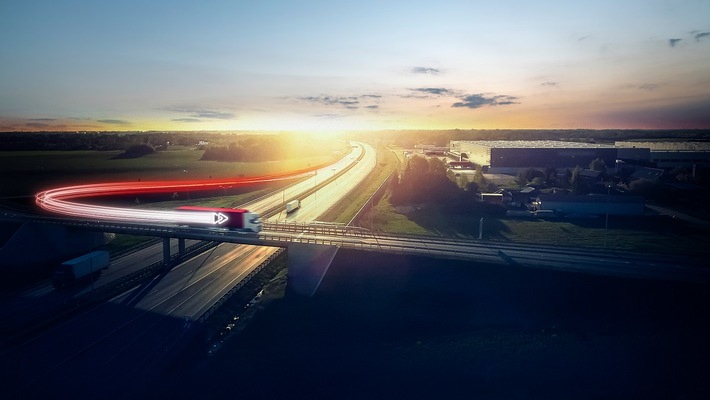 Bridgestone führt Fleetcare zur Optimierung des Flottengeschäfts ein: / Integrierte Lösung für ein einheitliches Reifen- und Flottenmanagement