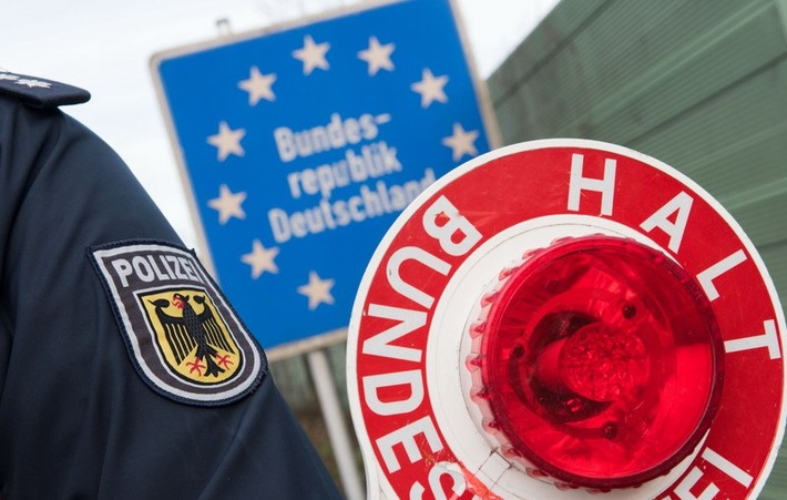 BPOL NRW: Mann mit einem gefälschten Aufenthaltstitel an Grenze zu Belgien von Bundespolizei gefasst und vorläufig festgenommen