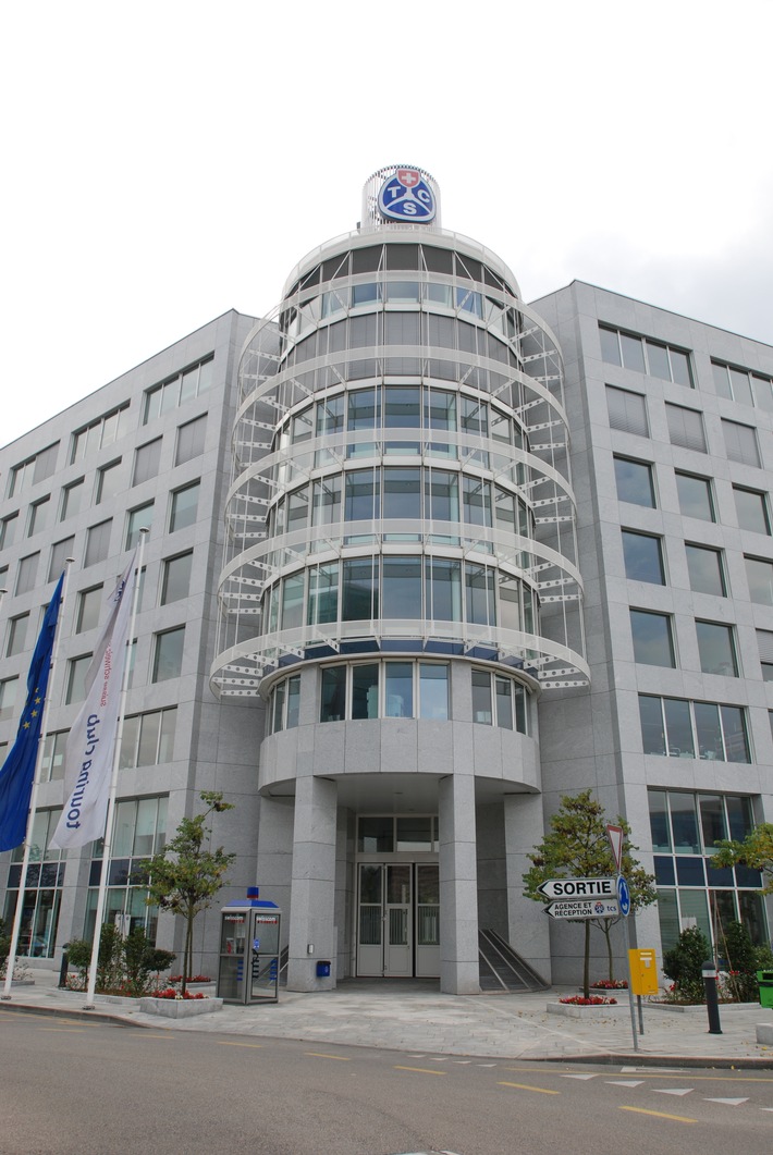 2009: une année charnière pour le Touring Club Suisse (TCS) Résultat consolidé positif pour le plus grand Club de mobilité de Suisse Augmentation de l
