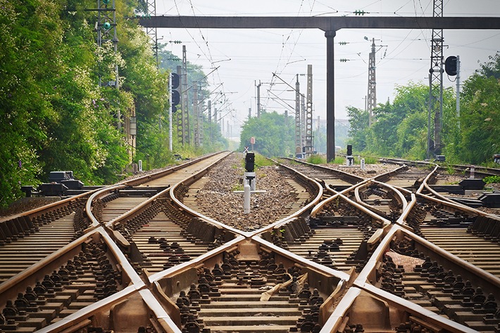 DIN-Tagung zu bahntechnischer Normung und Innovation (BILD)