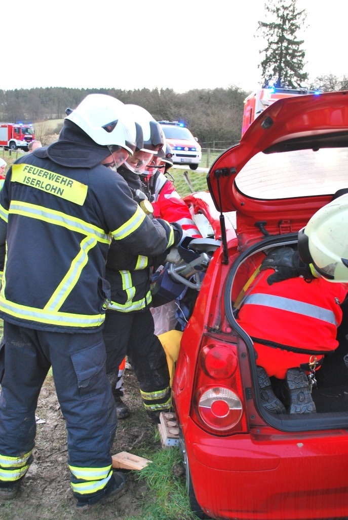 FW-MK: Verkehrsunfall in Dahlsen - Rettungshubschrauber im Einsatz