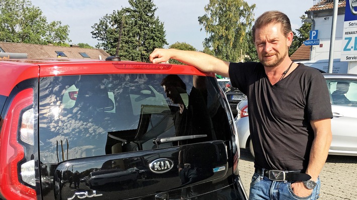 GRIP - Das Motormagazin: "Ein Bulli zum GRIP-Jubiläum - der Umbau läuft auf Hochtouren"