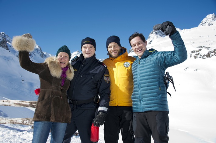 Drehstart für siebte Staffel der ZDF-Serie "Die Bergretter" /  Sebastian Ströbel als neuer Hauptdarsteller vor der Kamera (FOTO)