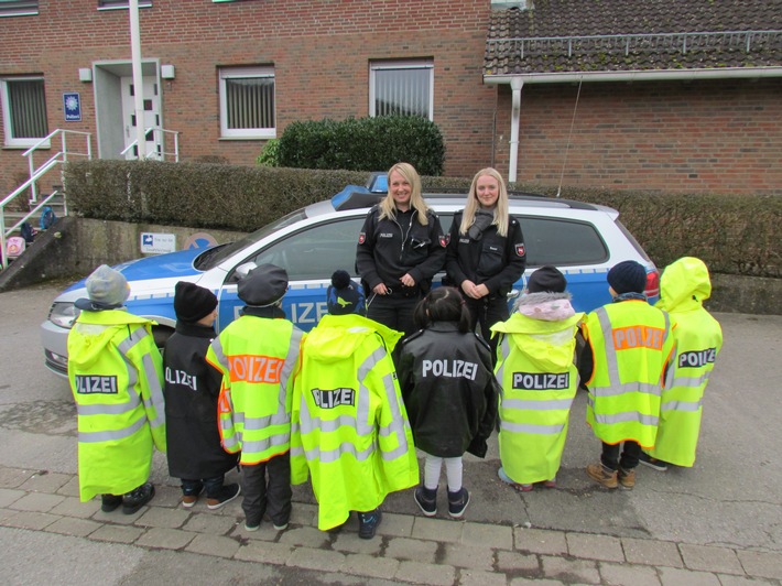 POL-HM: Kindergarten zu Besuch bei der Polizei in Bodenwerder