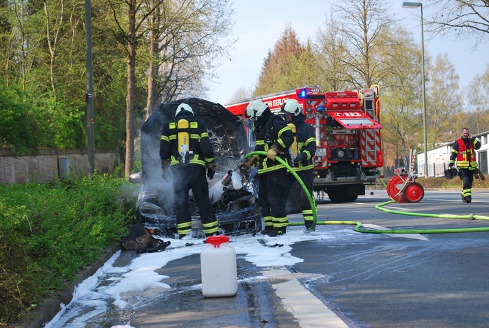 FW-MK: Dortmunder Straße wegen brennendem PKW gesperrt