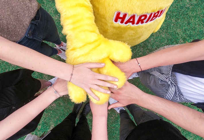 Goldbären bringen Vereinsfreude zurück: HARIBO startet bundesweite Mitmach-Aktion für Vereine