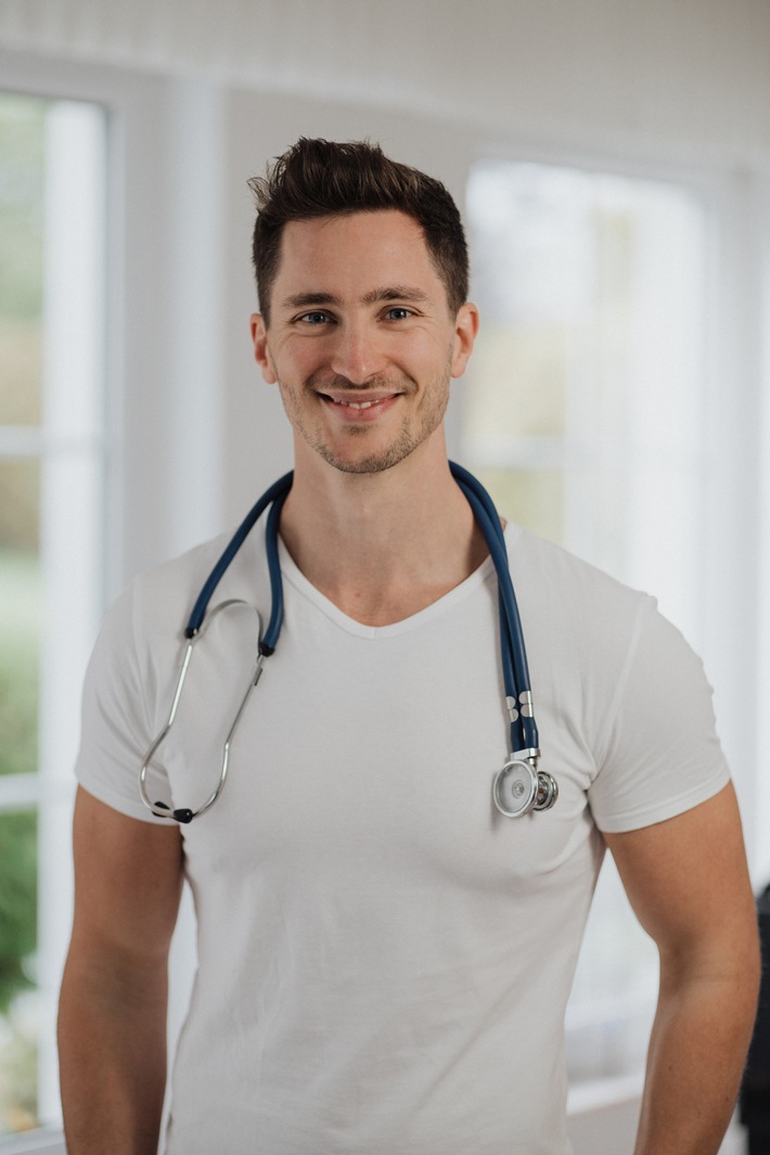 Medfluencer Doc Felix im "Apotheken Umschau"-Interview: "Es ist so geil, gesund zu sein!"