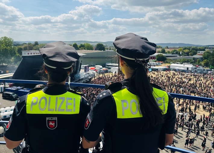 POL-HI: Erste Zwischenbilanz zum Mera Luna Festival
