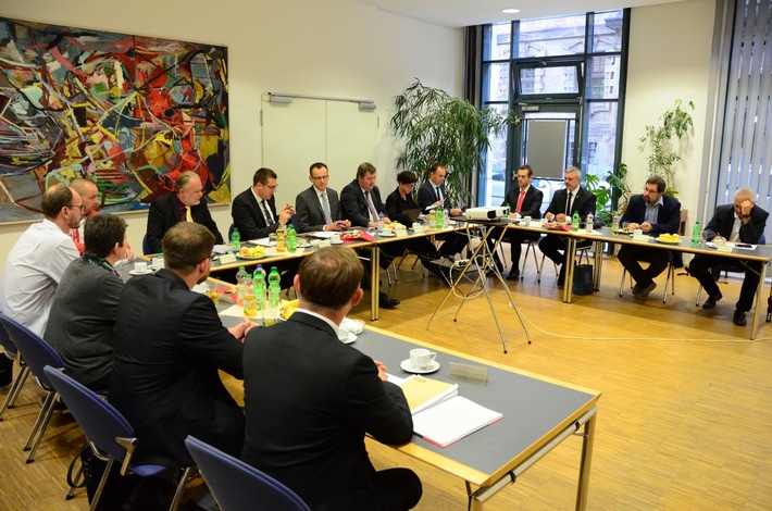 BPOLD PIR: Bekämpfung von Schleusungskriminalität - Trinationales Expertentreffen in Dresden