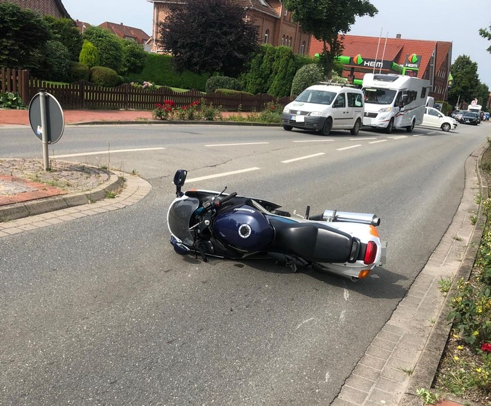 POL-STD: 25-jähriger Motorradfahrer bei Unfall in Jork schwer verletzt