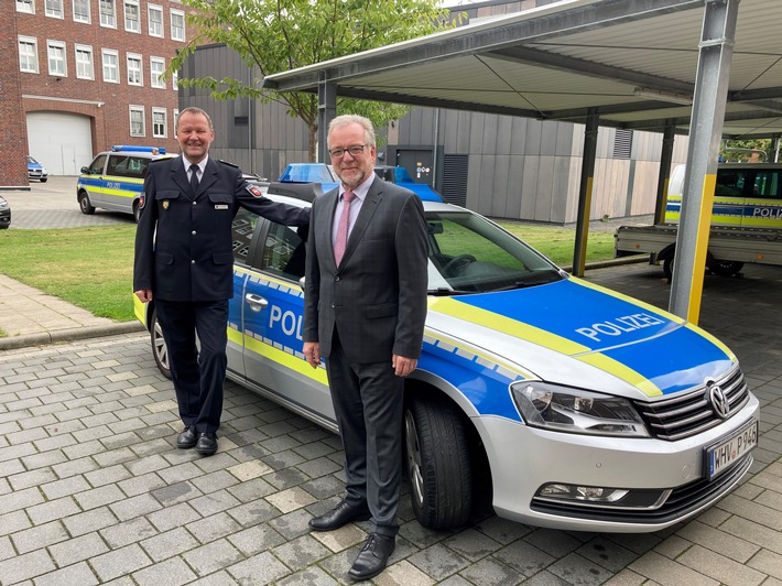 POL-WHV: Heiko von Deetzen als neuer Leiter der Polizeiinspektion Wilhelmshaven/Friesland offiziell vorgestellt