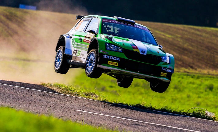 Kreim vor Griebel: SKODA geht mit WRC 2-Doppelführung in den Finaltag der Rallye Deutschland (FOTO)