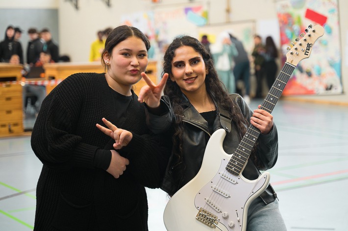 SUPER YOU: Achtklässler der Hauptschule St. Hedwig trainieren Alltagskompetenzen und Selbstwirksamkeit