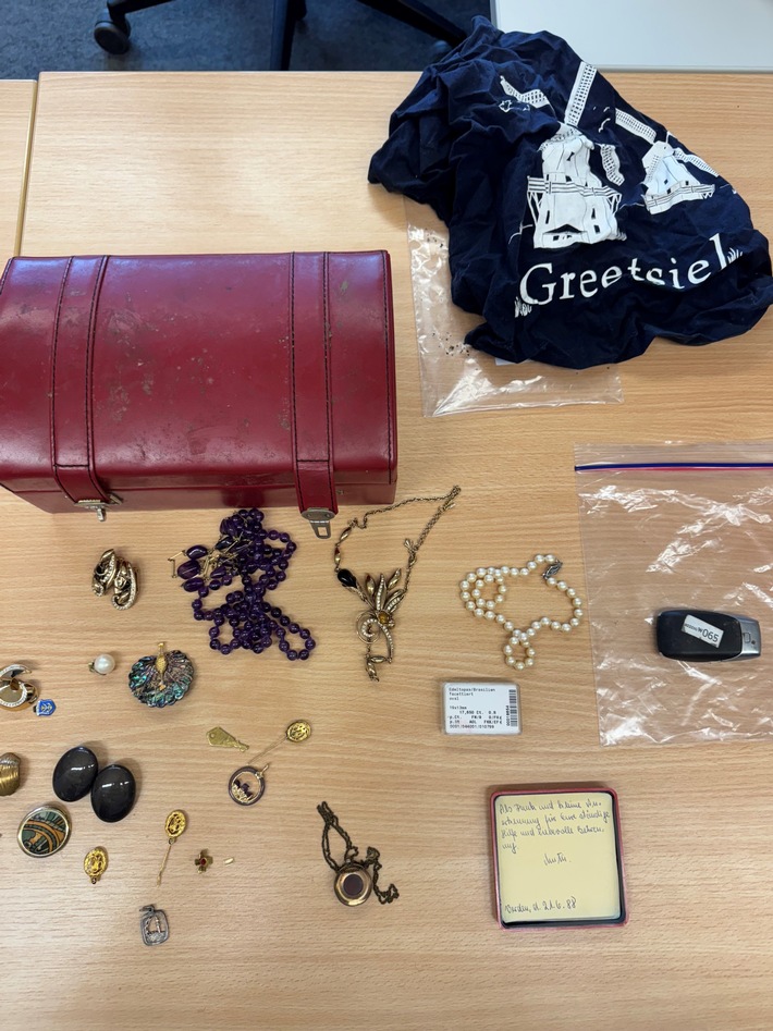 POL-HA: Fundsachen: Wem gehören diese Gegenstände?