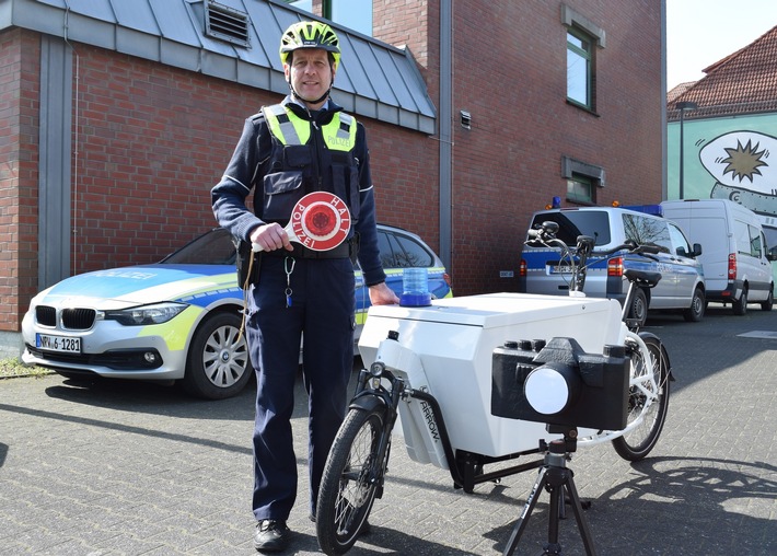 POL-PB: Das neue Messfahrrad ist ein Aprilscherz