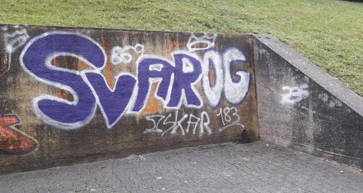 POL-PDKL: Graffiti beim Horst-Eckel-Haus