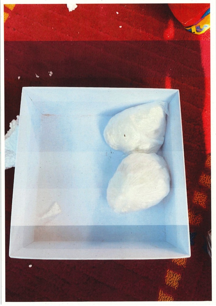 ZOLL-HH: Kokaintransport endet in U-Haft - Zoll stellt 370 Gramm Kokain sicher