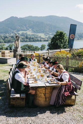 Zu hochprozentig für die "MasterClass": Kandidatin Lee schießt sich mit Stroh Rum ins Aus