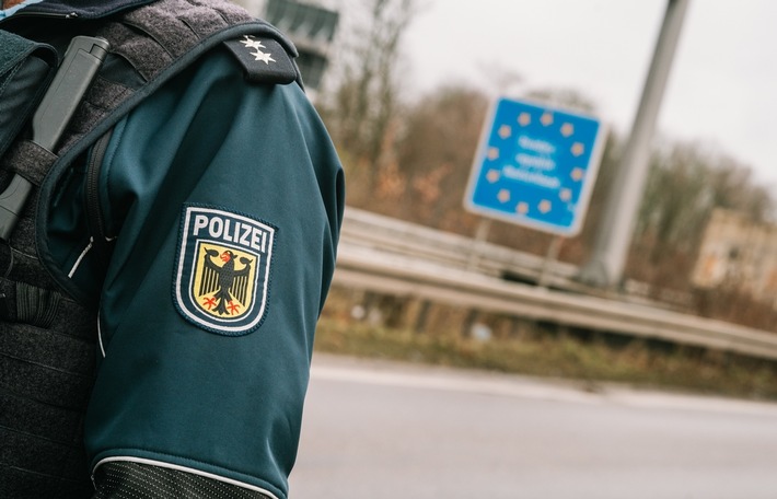 BPOL NRW: Gesuchter Schleuser führt Betäubungsmittel nach Deutschland ein und wird durch Bundespolizei festgenommen