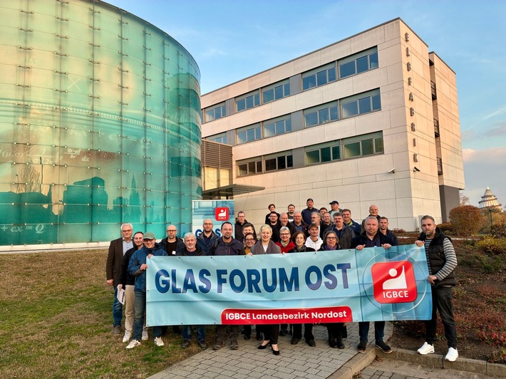 Glasforum Ost mit Forderungskatalog an Politik und Wirtschaft