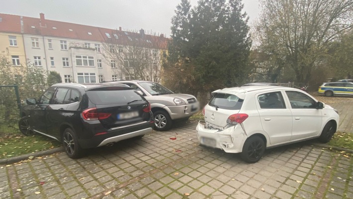 POL-SN: Hoher Sachschaden durch Parkplatzunfall