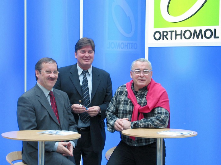 Erfolgsmodell Orthomol / NRW-Wirtschaftsminister Schartau zu Besuch in Langenfeld