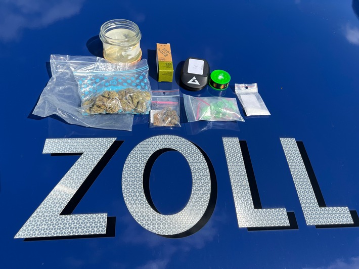 HZA-MD: Zöllner stoppen Drogenkurier / Zollhund findet Ecstasy und weitere Drogen