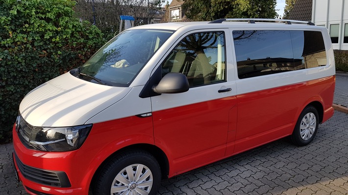 POL-NE: Auffälliger VW Bus T6 gestohlen - Polizei sucht Zeugen