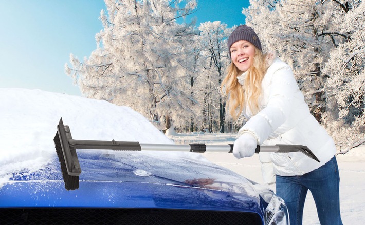 Frustfrei durch den Frost: Mit dem richtigen Winter-Zubehör behalten Autofahrer den Durchblick
